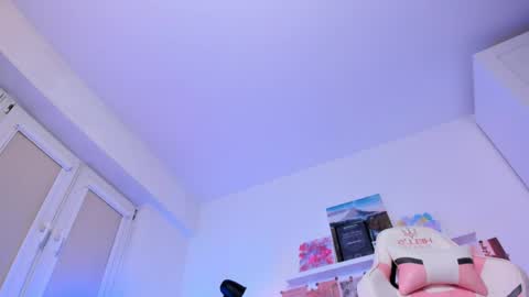 Mia online show from 03.29.26