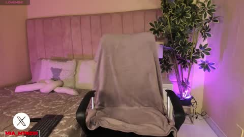 Snapshot of mia_mtnz02 chatting on 02.15.26 mia_mtnz02 online show from 02.15.26