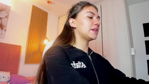 Mia Nevaeh - follow me online show from 01.21.25