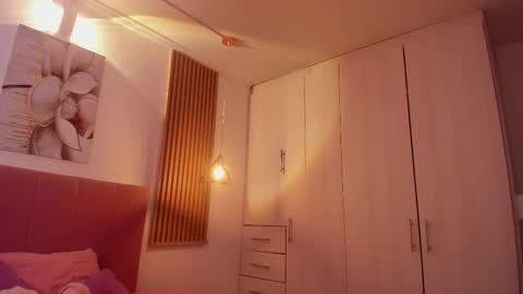 Mia Nevaeh - follow me online show from 09.11.25