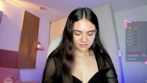 Snapshot of mia_nevaeh chatting on 05.07.26 Mia Nevaeh - follow me online show from 05.07.26