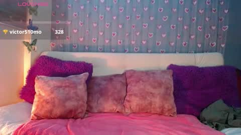 Snapshot of mia_petitebaby chatting on 03.22.26 Ma online show from 03.22.26