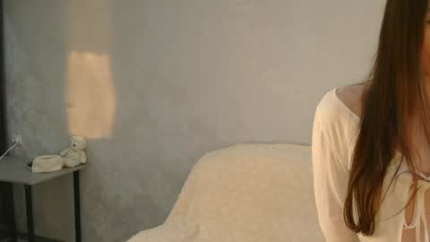 Snapshot of mia_pinkie chatting on 06.19.26 Mia online show from 06.19.26