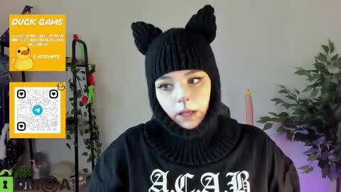 Snapshot of mia_r0ss chatting on 01.17.26 Mia online show from 01.17.26