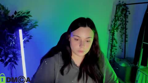 Snapshot of mia_r0ss chatting on 02.18.26 Mia online show from 02.18.26