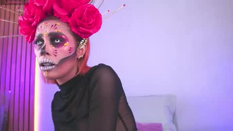 Mia Reeves online show from 10.31.25