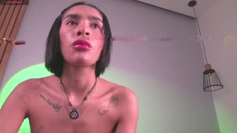 Mia Reeves online show from 04.15.26