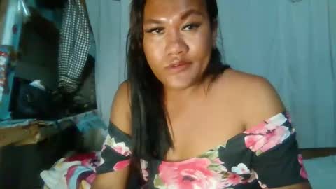 Snapshot of mia_revita chatting on 05.03.26 mia_revita online show from 05.03.26