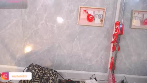 mia reys online show from 02.17.26