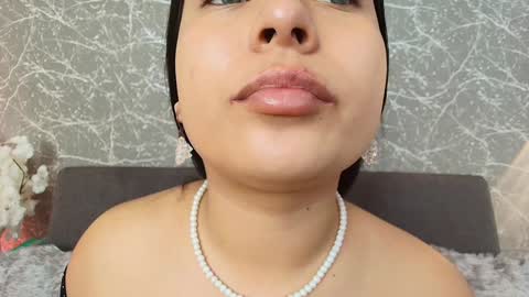 Snapshot of mia_roux13 chatting on 01.25.25 Mia Roux online show from 01.25.25