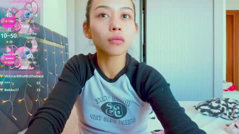 Snapshot of mia_sirenia chatting on 03.06.25 Mia online show from 03.06.25