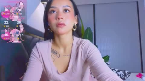 Mia online show from 10.26.25