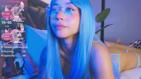 Mia online show from 11.30.25