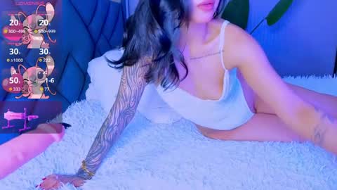 Snapshot of mia_sirenia chatting on 04.24.26 Mia online show from 04.24.26