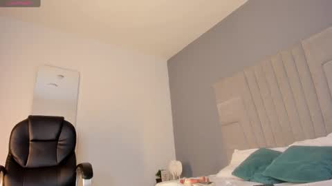 mia_smith_x online show from 02.28.25