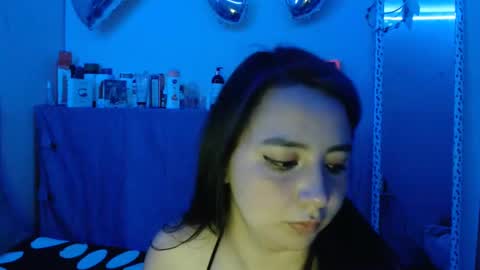 Snapshot of mia_smithl chatting on 03.11.25 mia_smithl online show from 03.11.25
