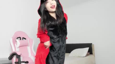 Snapshot of mia_soyun chatting on 11.05.25 Your Soyun online show from 11.05.25