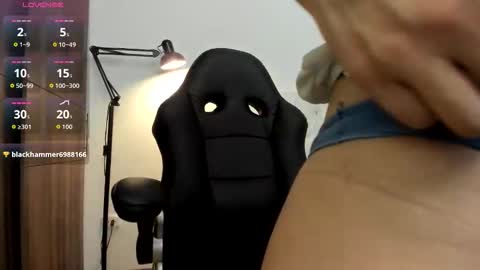 Mia online show from 01.06.26