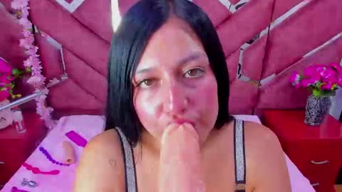 mia sweett69 online show from 10.24.25