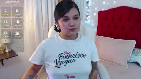 Mia  online show from 09.10.25