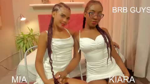 Snapshot of mia_velve chatting on 06.24.26 Mia online show from 06.24.26