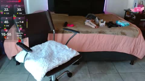 MIA  online show from 11.04.25