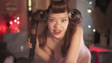 VixenMia online show from 04.20.26