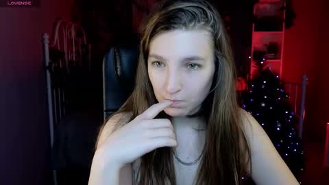 Mia online show from 12.21.25