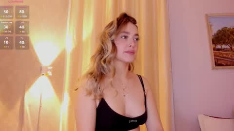 Snapshot of mia_white11 chatting on 03.28.26 Mia White online show from 03.28.26