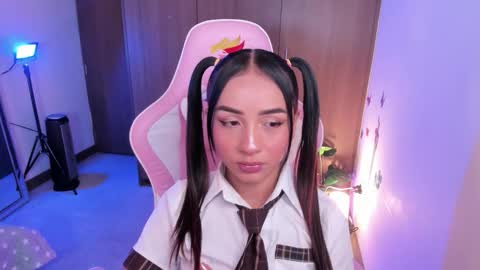 Snapshot of miaa_06 chatting on 01.18.26 mia nicolle online show from 01.18.26