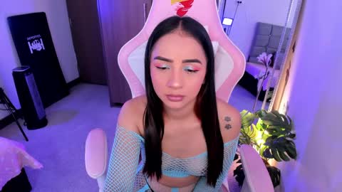 mia  nicolle online show from 04.13.26