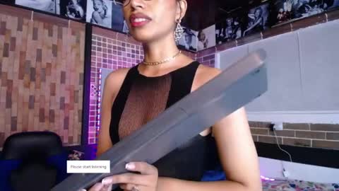 Snapshot of miaa_ferrari1 chatting on 05.09.26 MIA online show from 05.09.26