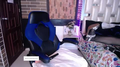 Snapshot of miaa_ferrari1 chatting on 05.14.26 MIA online show from 05.14.26