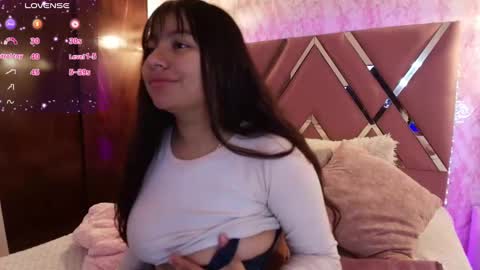 Snapshot of miaa_smiith1 chatting on 02.17.25 miaa_smiith1 online show from 02.17.25