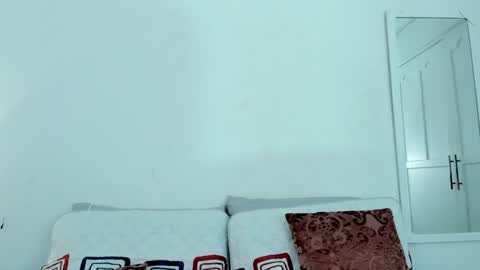 Snapshot of miaa_z chatting on 01.08.25 Miaa online show from 01.08.25