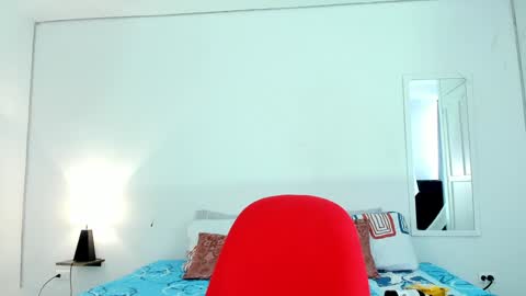 Snapshot of miaa_z chatting on 01.11.25 Miaa online show from 01.11.25