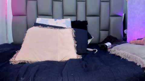 Mia online show from 02.03.25