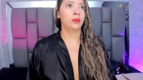 Mia online show from 02.14.25