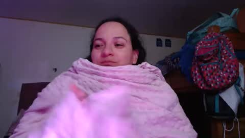 Snapshot of miaabrownn chatting on 05.03.26 MIA online show from 05.03.26
