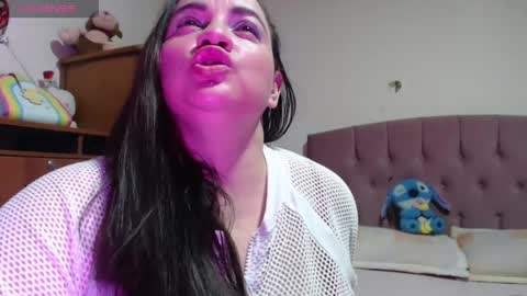 Snapshot of miaabrownn chatting on 05.16.26 MIA online show from 05.16.26