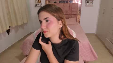 Snapshot of miaacute2 chatting on 07.18.26 Mia online show from 07.18.26