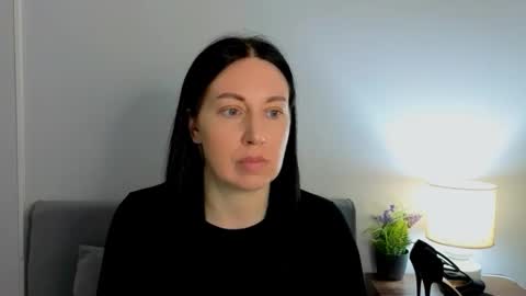 Snapshot of miaalluring chatting on 03.20.26 Mia online show from 03.20.26