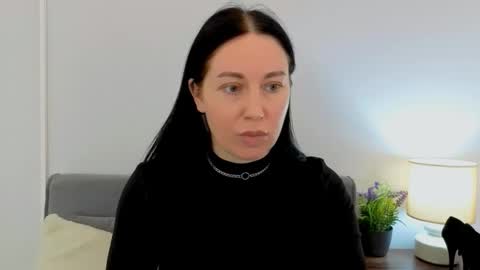 Snapshot of miaalluring chatting on 03.26.26 Mia online show from 03.26.26