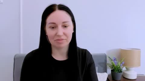 Snapshot of miaalluring chatting on 04.07.26 Mia online show from 04.07.26