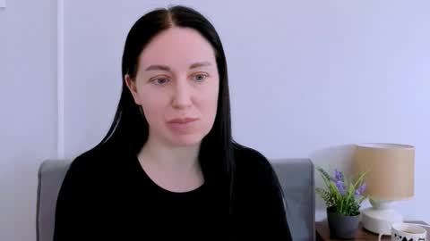 Snapshot of miaalluring chatting on 04.08.26 Mia online show from 04.08.26