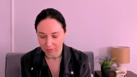 Snapshot of miaalluring chatting on 04.25.26 Mia online show from 04.25.26