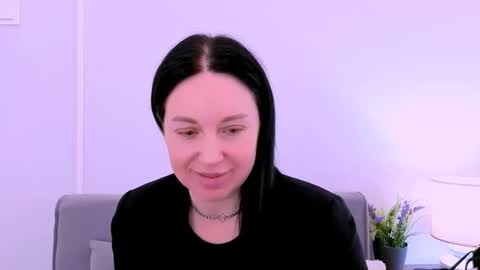 Snapshot of miaalluring chatting on 05.14.26 Mia online show from 05.14.26