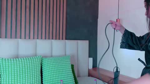 miaanderson__ online show from 01.31.26