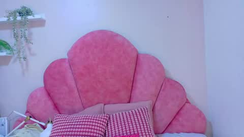 Snapshot of miaanderson__ chatting on 05.23.26 miaanderson__ online show from 05.23.26