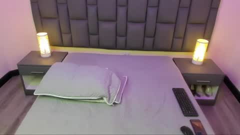 mia red hair molly short hair online show from 03.01.25